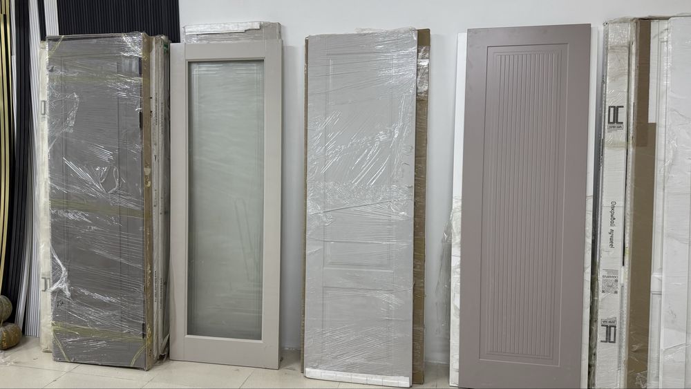 Продам двери с витрины