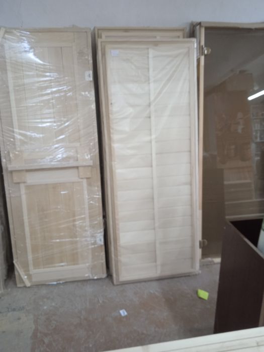 Деревянные двери