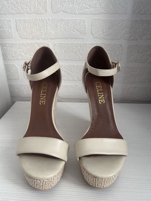 Céline Diamond Weave Wedges — Оригинал