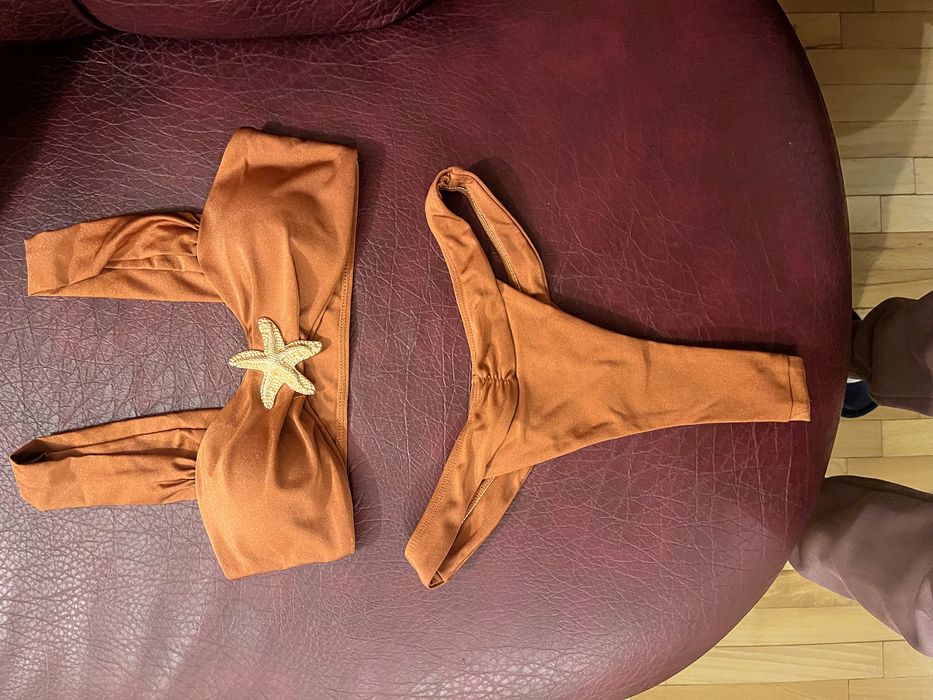 Чисто нов кафяв бански с морска звезда