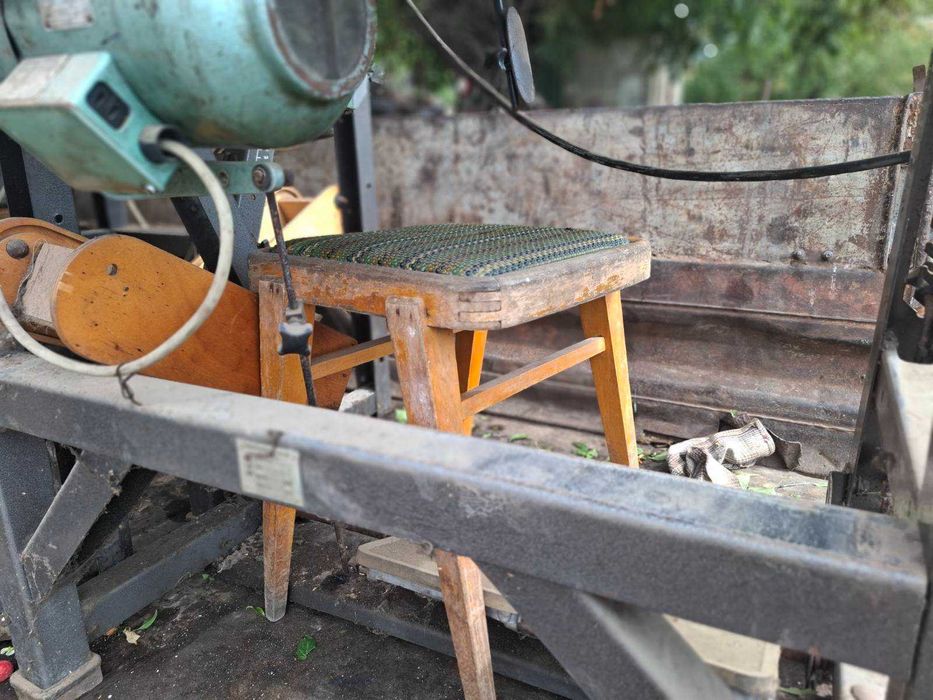 Професионална шевна машина - Права Текстима  Textima