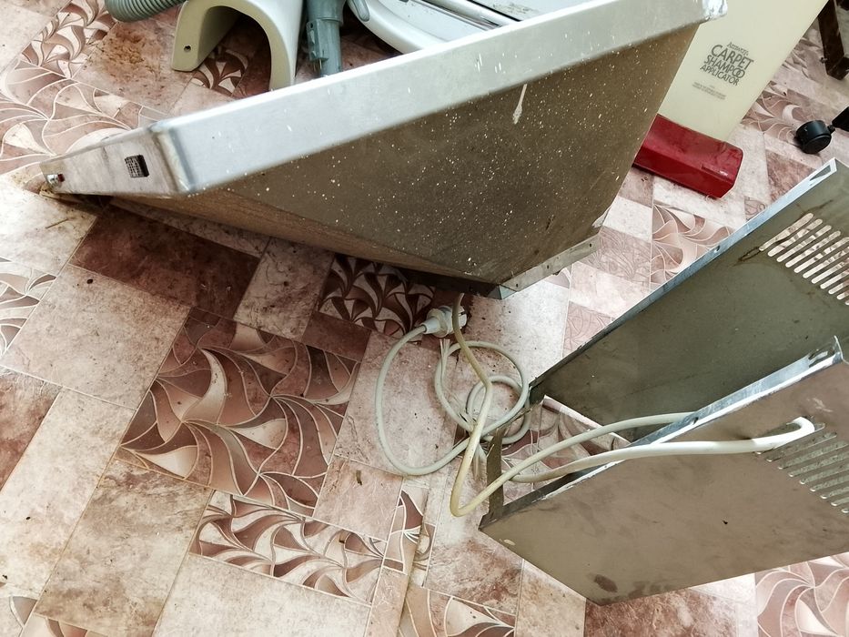 Вытяжка. Б/у. Рабочая.