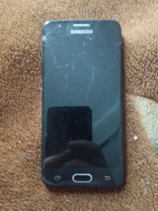 Продам Samsung galaxy j5 prime
