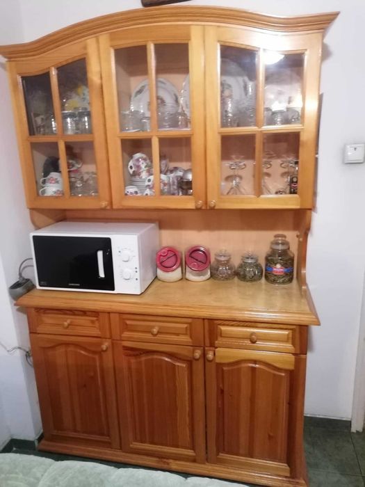 Чамов бюфет  за трапезария