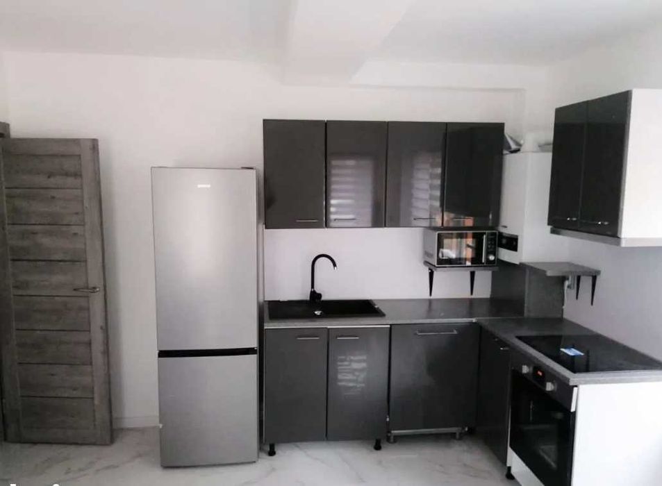 Дава се под наем Тристаен апартамент в Пловдив, Кършияка - 77 кв.м за 193.8 € - Снимка #1