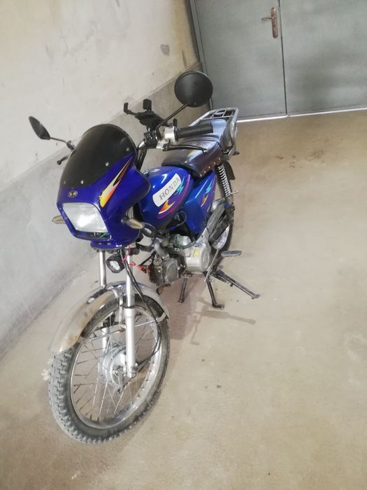Moped honda kuzov juda baquvat
