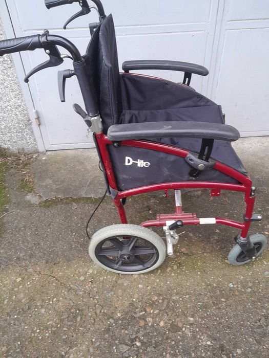 Cărucior pt.persoane cu dizabilități