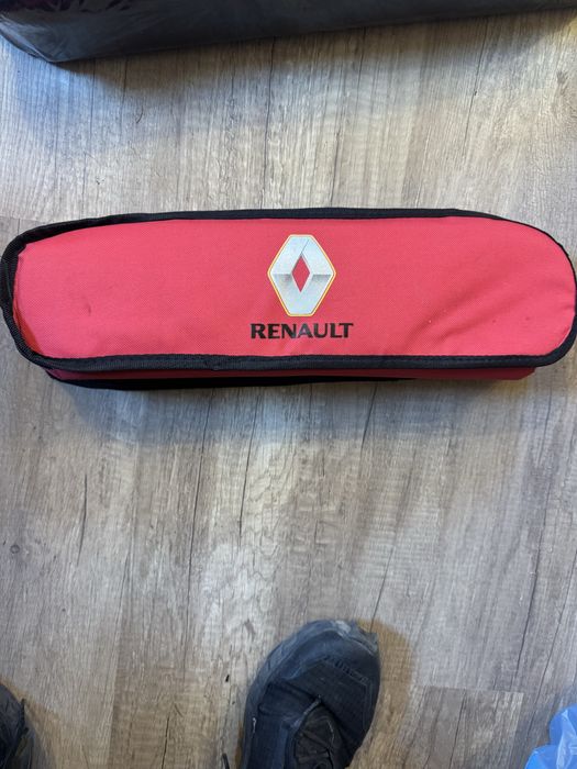 Оригинални НОВИ аптечки на различни марки автомобили