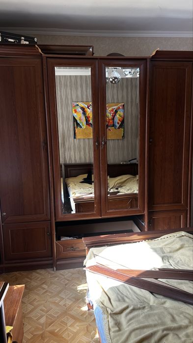 Спальный гарнитур