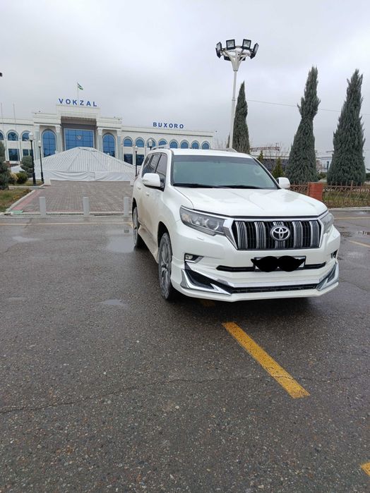 Toyota land cruiser 150 Sotiladi