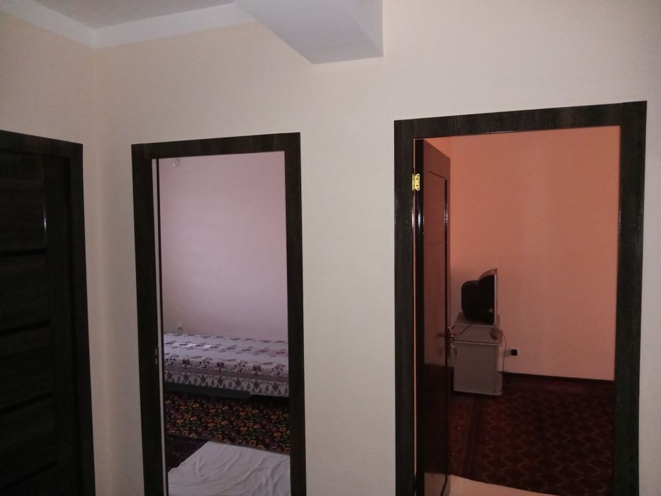 Жиззахда срочно уй сотилади