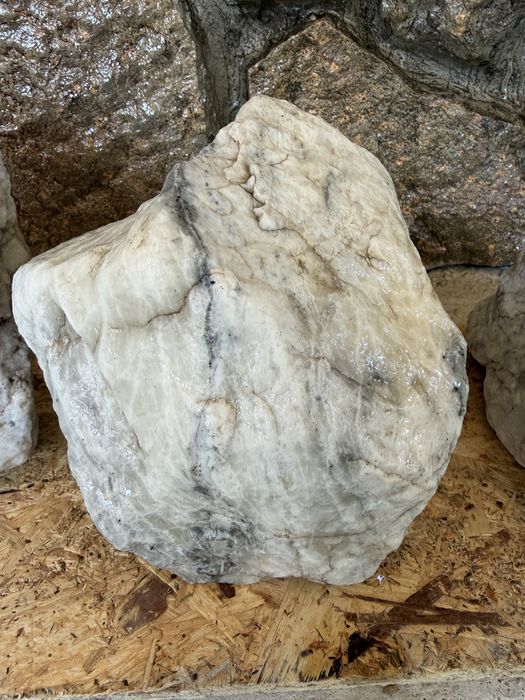 Камни  для декора