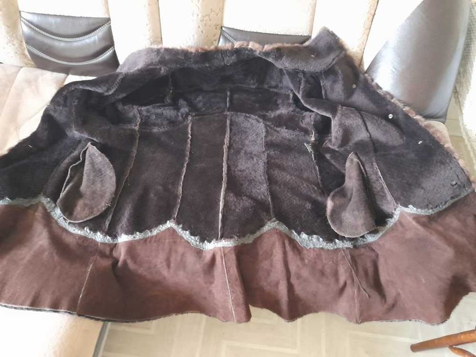 Дубленка б/у почти как новая