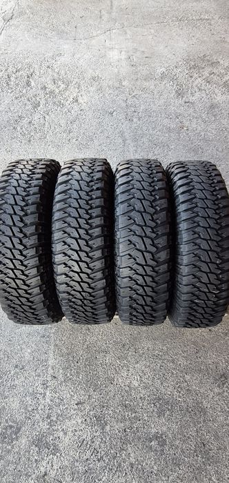 4 anvelope M+S M/T Goodyear 235/85/16.Pretul este pe bucata.
