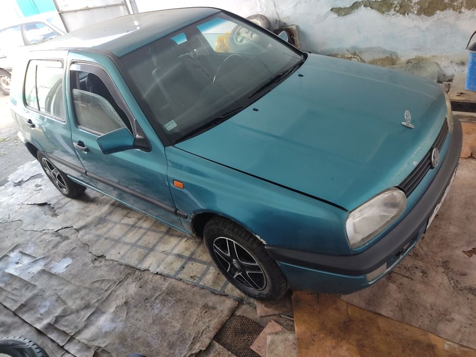 Продам гольф 3 1.8 моно