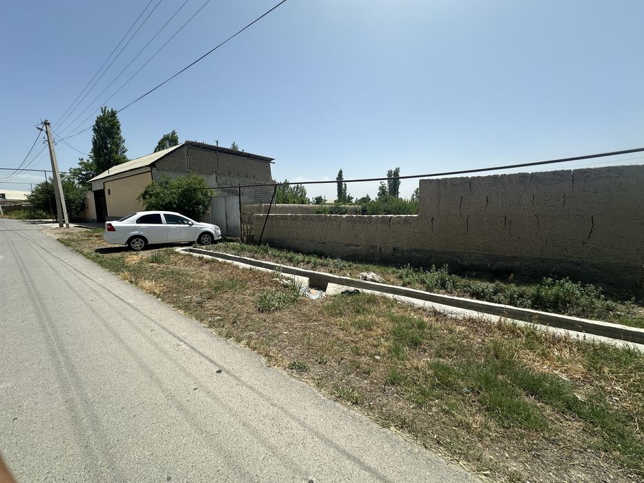 Yer uchastka(chek)sotiladi