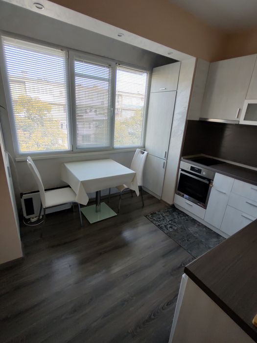 Дава се под наем Тристаен апартамент в Варна, Младост 1 - 60 кв.м за 408 € - Снимка #8