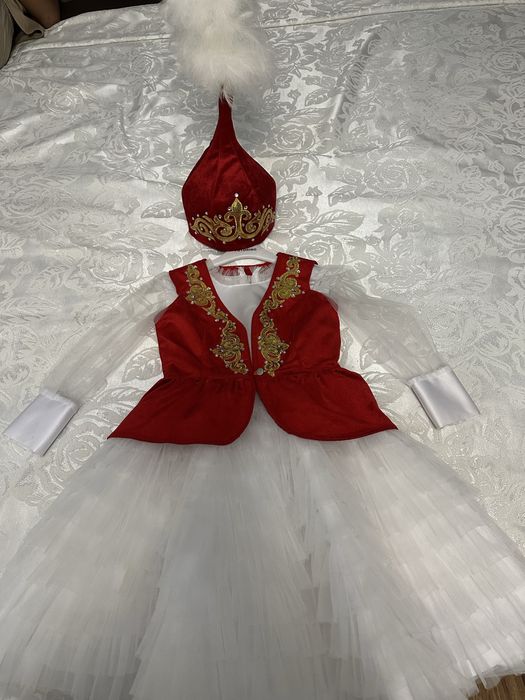 Костюм национальный казахский