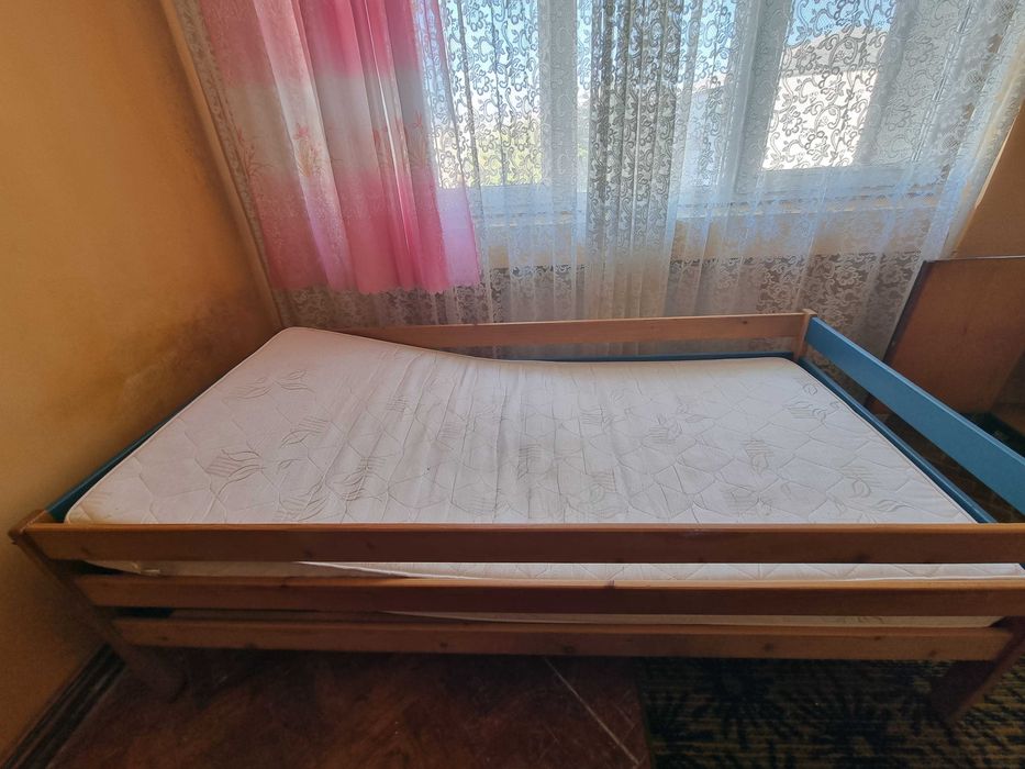 Vând pat ingrijire bolnavi, 190/90 cm, saltea inclusă