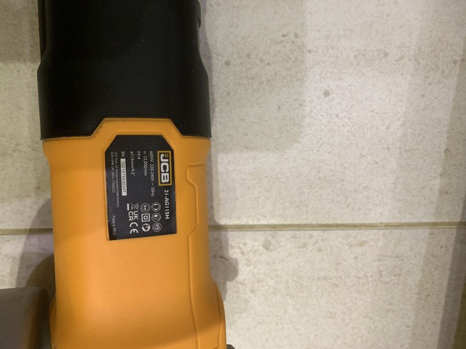 Ъглошлайфи JCB 21-AGTPK