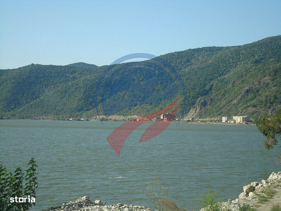 Investiție Exclusivistă pe Malul Dunării – Teren 2100 mp - De vanzare