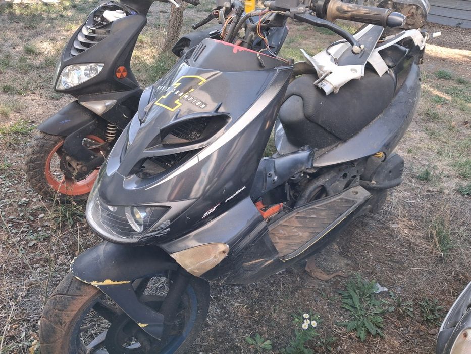 Aprilia sr 50 ditech  на части