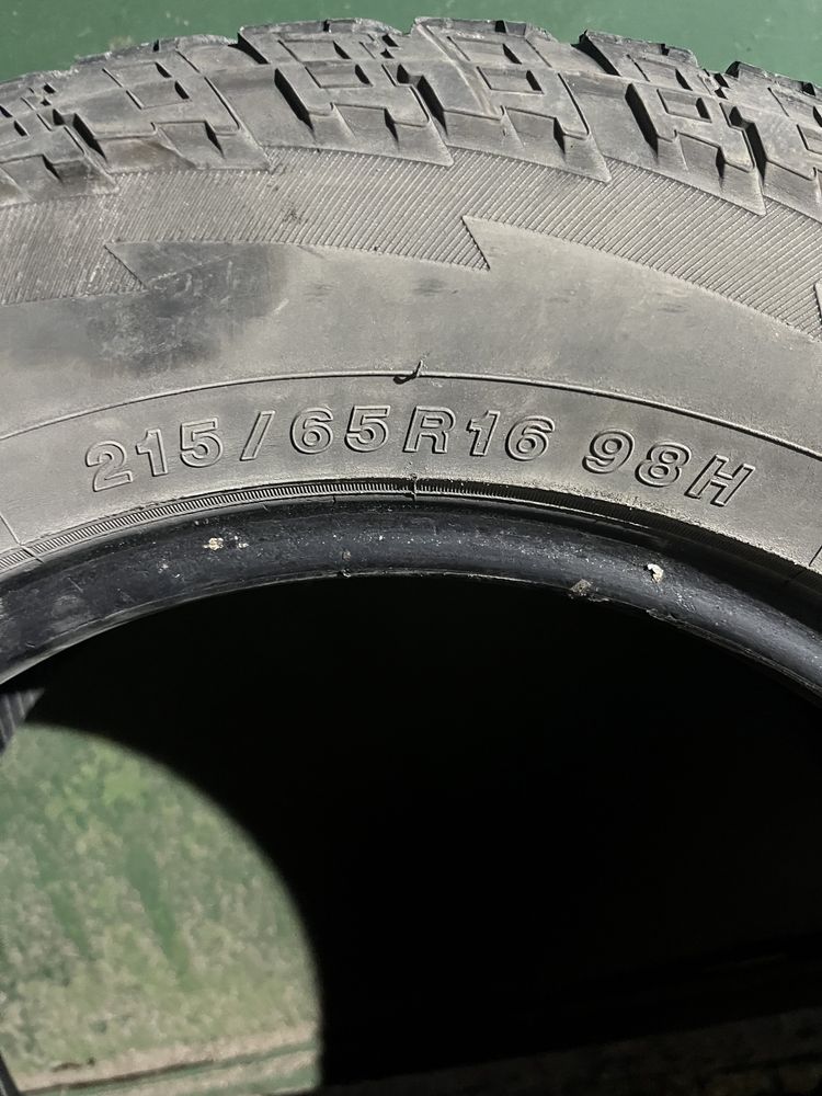 YOKOHAMA 215/65/16 гр. София Дружба 1 • OLX.bg