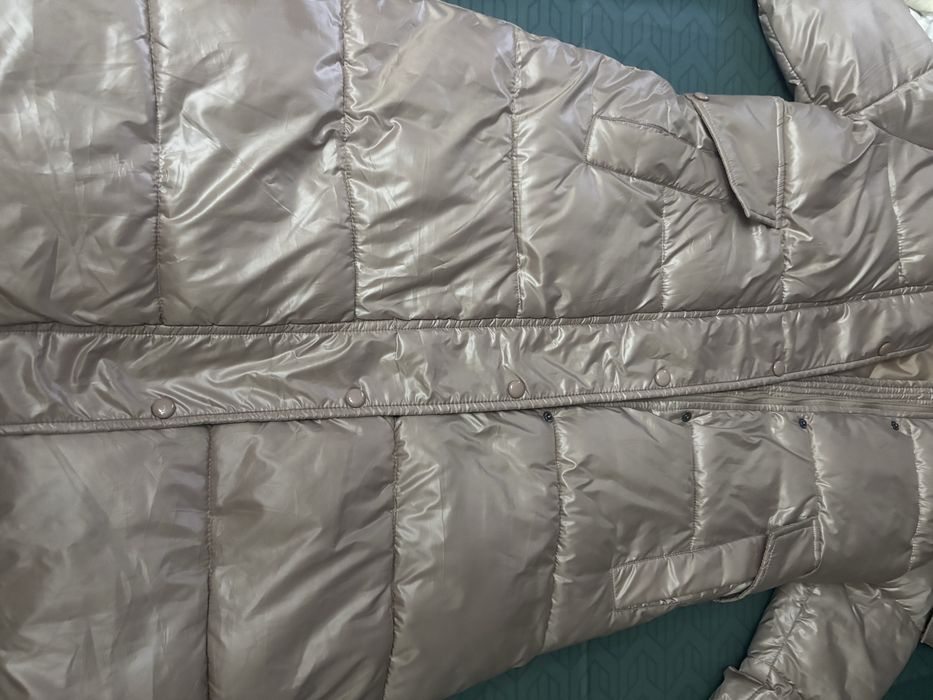 Пуховик женский с капюшоном