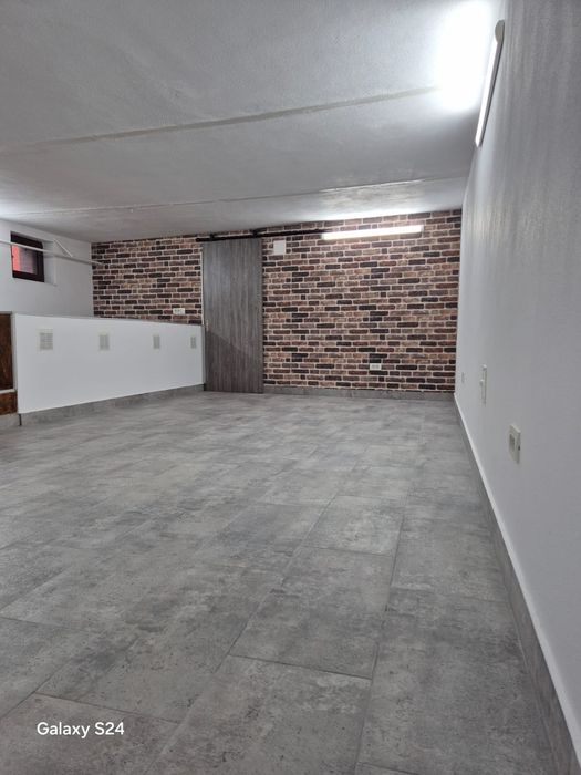 Spatiu de închiriat central