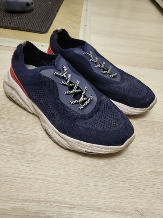 Продам женскую обувь