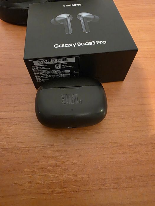 Vând s23 și căști