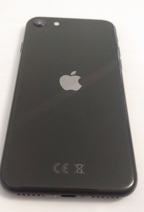 iPhone SE 2020 года 128GB
