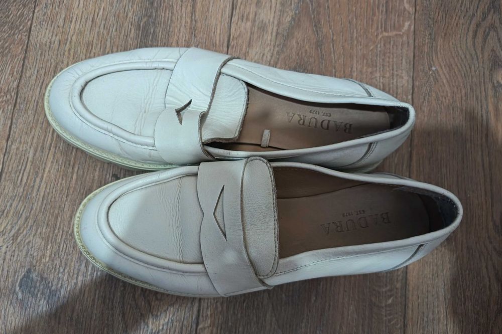 Лоферы кожа Badura 37р