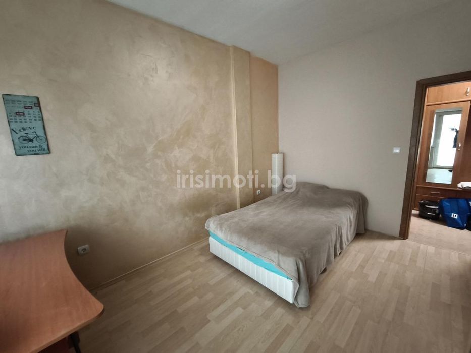 Дава се под наем Тристаен апартамент в София, Студентски град - 130 кв.м за 648.21 € - Снимка #5