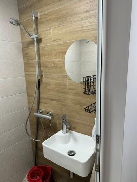 Дава се под наем Двустаен апартамент в София, Център - 42 кв.м за 650 € - Снимка #3