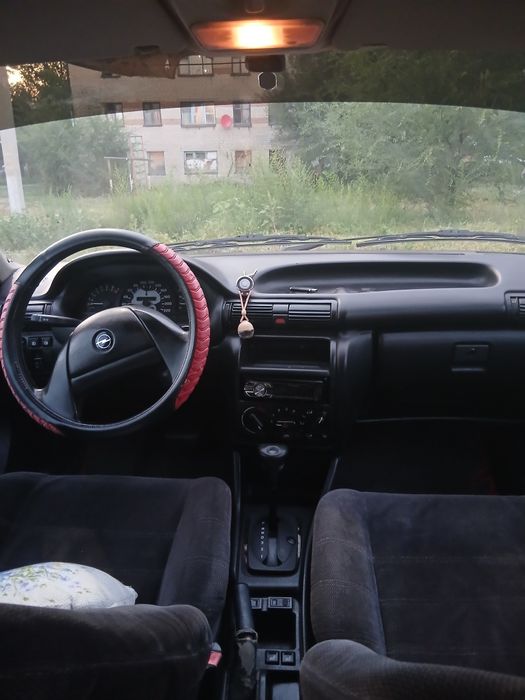 Продам Опель астра 1.8