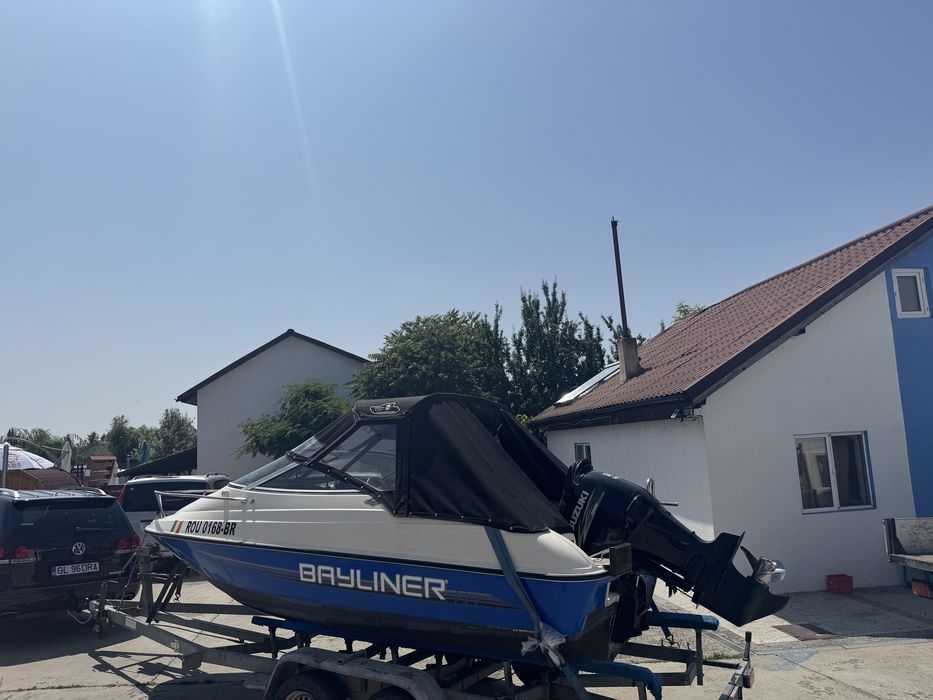 Vand/schimb Barca Cabinata Bayliner Capri 1702Ls, Suzuki 140cp 4T