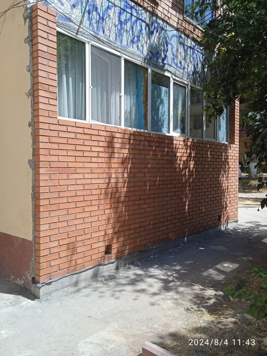 Балконга Облецовка Гишттерамиз Кладка Кирпича балкона
