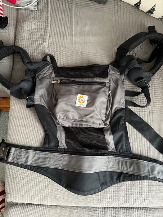 Ергономична раница за бебе/новородено