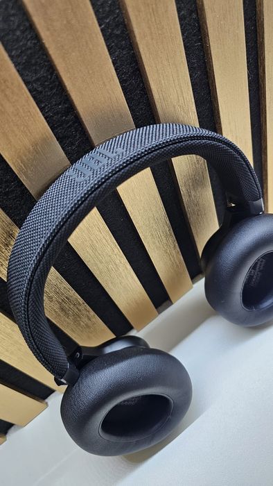 Vând casti jbl 660NC