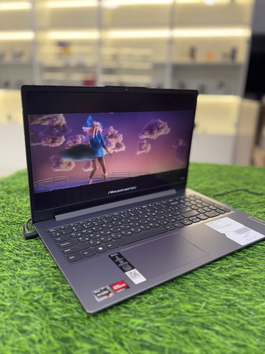 Lenovo AMD Ryzen 5-7
