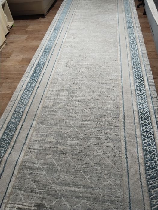 Ковровая дорожка.