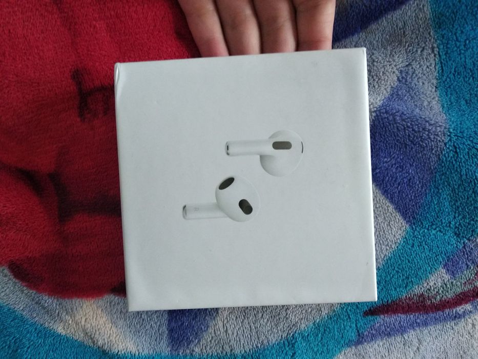 Продам срочно наушники