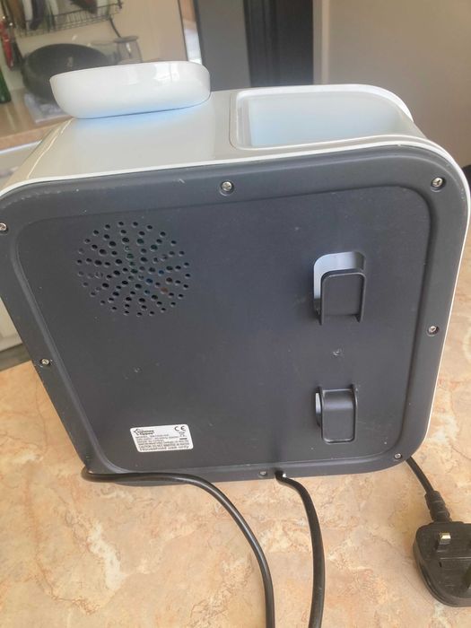 Електрически уред за приготвяне на адаптирано мляко Tommee Tippee