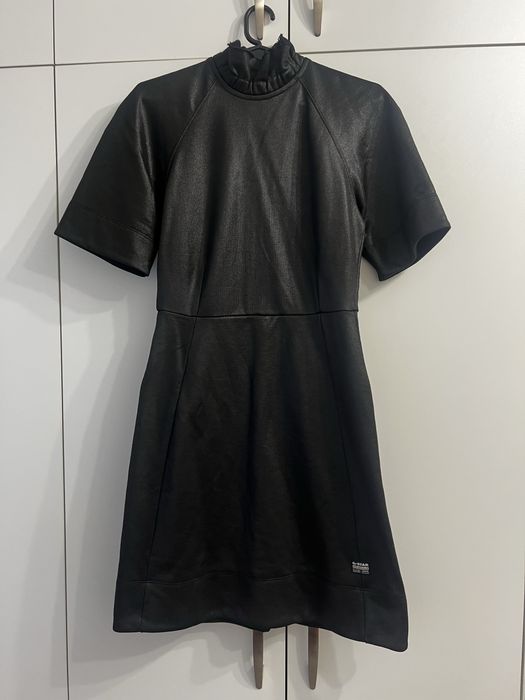 G-STAR лъскава импрегнирана дамска рокля по тялото