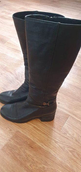 Продам зимние сапоги