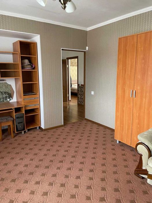 Продам 6 комнатный Дом Аян империя