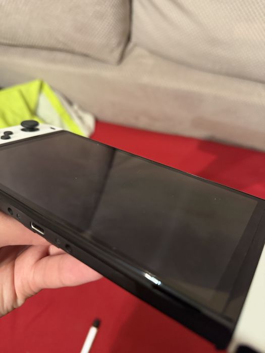 Nintendo Switch OLED White + игра Minecraft (Пълен комплект)