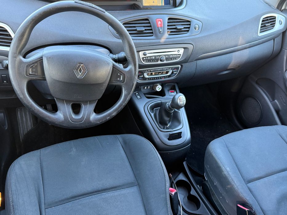 RENAULT Grand Scenic 2012 — imagine 5