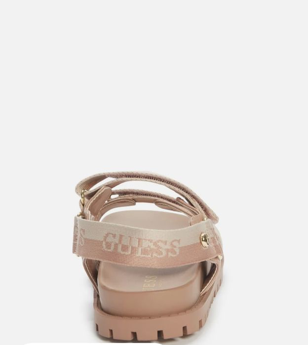 Сандали Guess ,бежови
